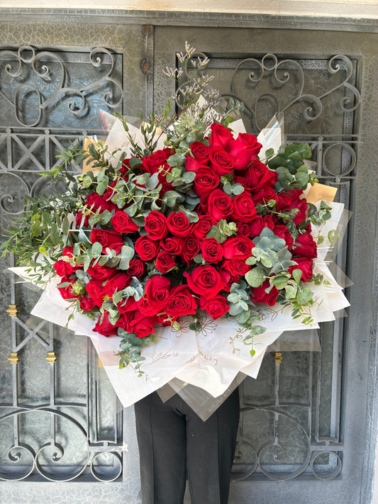 BE MINE 100 ROSAS