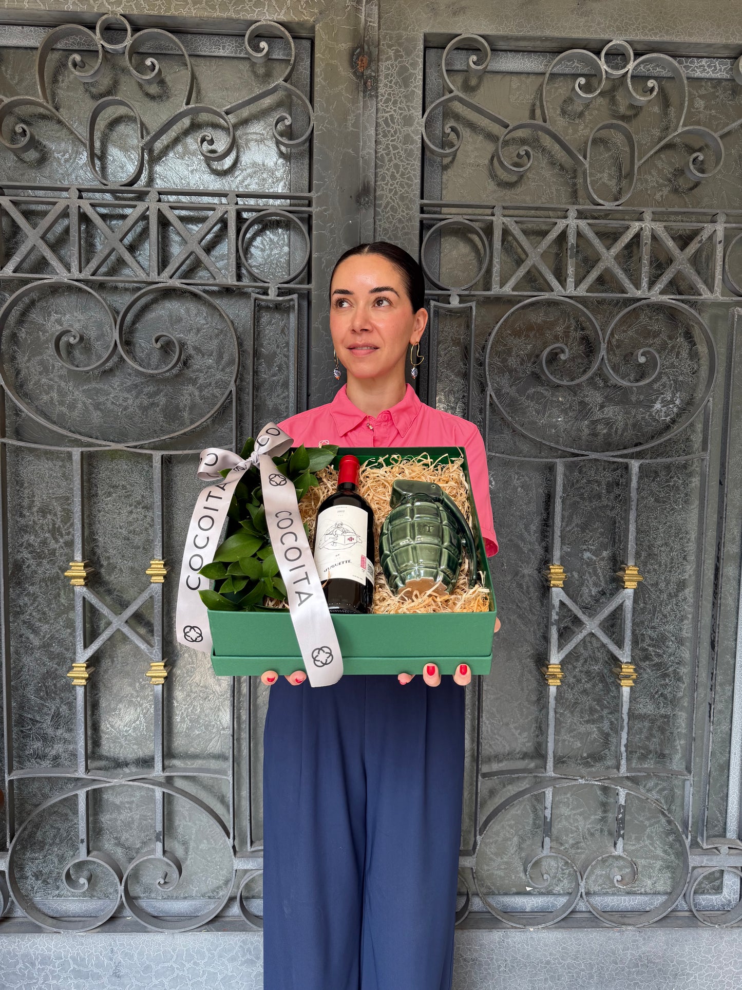 CAJA CON VINO Y GRANADA
